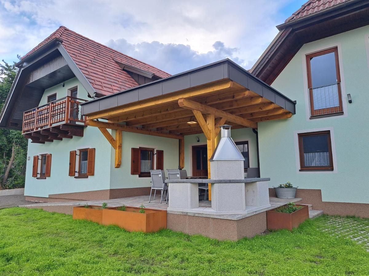 Gasthof Knappenwirt Mariahof Exterior photo