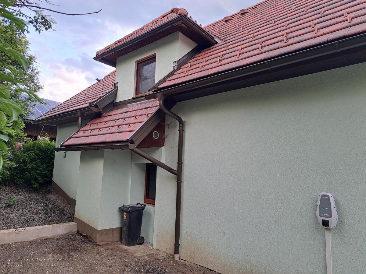 Gasthof Knappenwirt Mariahof Exterior photo